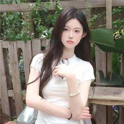 裸体门廊
