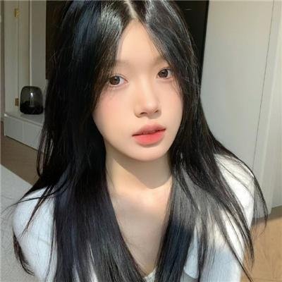 女孩和蜘蛛